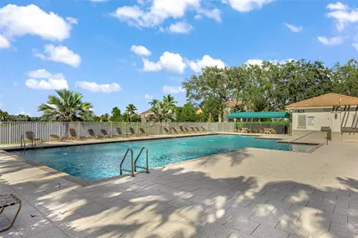 815 Falling Water Rd, Weston, FL 33326 - Photo 35