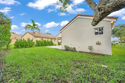815 Falling Water Rd, Weston, FL 33326 - Photo 33