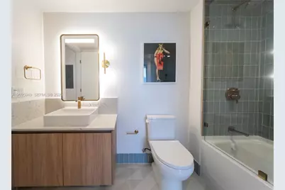 159 NE 6th St #2508, Miami, FL 33132 - Photo 11