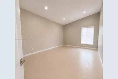 7466 NW 34th St, Lauderhill, FL 33319 - Photo 3