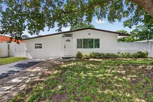 320 N 70th Terrace, Hollywood, FL 33024 - Photo 1