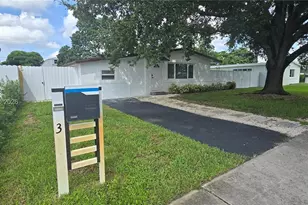 320 N 70th Terrace, Hollywood, FL 33024 - Photo 1