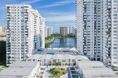 2780 NE 183rd St #1207, Aventura, FL 33160 - Photo 39