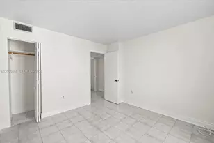 2780 NE 183rd St, Aventura, FL 33160 - Photo 15