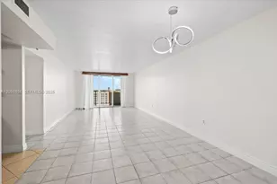2780 NE 183rd St, Aventura, FL 33160 - Photo 3