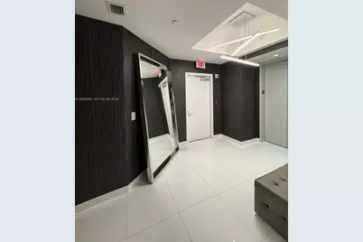851 NE 1st Ave #1404, Miami, FL 33132 - Photo 3