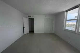 245 18th St, Miami Beach, FL 33139 - Photo 17