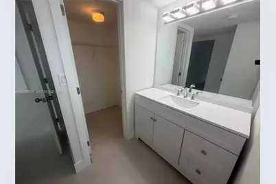245 18th St #805, Miami Beach, FL 33139 - Photo 23