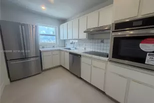 245 18th St, Miami Beach, FL 33139 - Photo 13