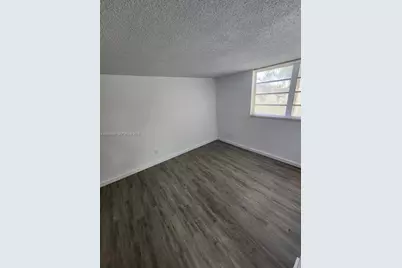 8889 N Fontainebleau Blvd #211, Miami, FL 33172 - Photo 19