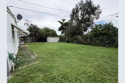 6115 SW 2nd St, Margate, FL 33068 - Photo 13
