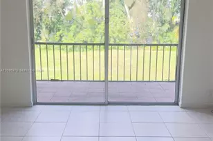 300 S Hollybrook Dr, Pembroke Pines, FL 33025 - Photo 27