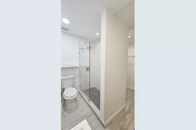 265 NE 116th St, Miami, FL 33161 - Photo 39