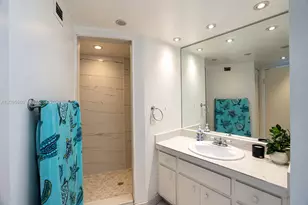 1351 NE Miami Gardens Dr, Miami, FL 33179 - Photo 21
