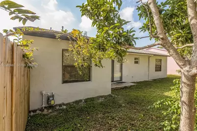 5990 W Ithaca Cir W, Lake Worth, FL 33463 - Photo 15