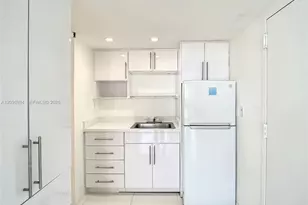 555 NE 15th St, Miami, FL 33132 - Photo 5