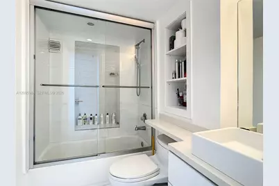 555 NE 15th St #502, Miami, FL 33132 - Photo 9