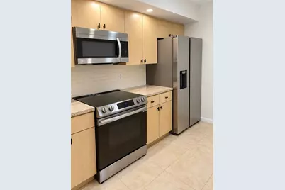18870 NW 57th Ave #202, Hialeah, FL 33015 - Photo 3