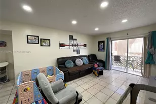 1055 W 77th St, Hialeah, FL 33014 - Photo 5