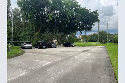 10301 NW 11th St #104, Pembroke Pines, FL 33026 - Photo 19