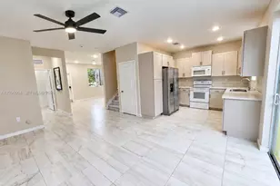 2419 SE 11th St, Homestead, FL 33035 - Photo 3