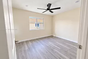 2419 SE 11th St, Homestead, FL 33035 - Photo 17