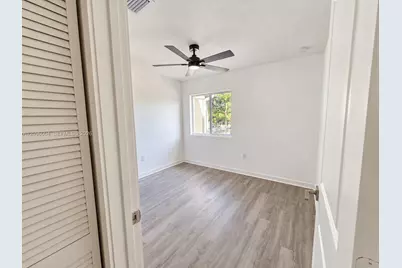 2419 SE 11th St, Homestead, FL 33035 - Photo 21