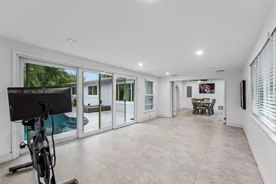 4872 NW 1st Ct, Plantation, FL 33317 - Photo 9