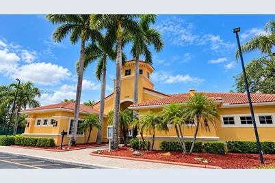 4618 SW 129th Ave, Miramar, FL 33027 - Photo 9