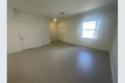 1111 SE 2nd St #1111, Florida City, FL 33034 - Photo 3