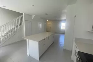 1111 SE 2nd St, Florida City, FL 33034 - Photo 9