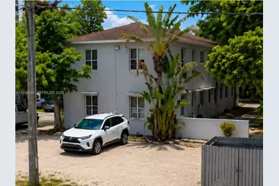 960 SW 7 St, Miami, FL 33130 - Photo 3