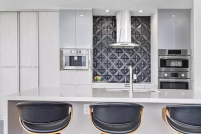 6365 Collins Ave #4307, Miami Beach, FL 33141 - Photo 11