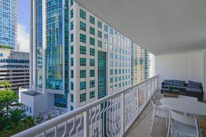 1200 Brickell Bay Dr #1720, Miami, FL 33131 - Photo 13