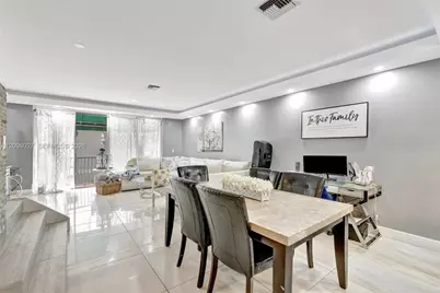 12662 NW 14th St, Sunrise, FL 33323 - Photo 11
