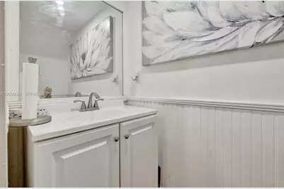 12662 NW 14th St, Sunrise, FL 33323 - Photo 21