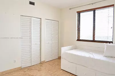 601 NE 36th St #2004, Miami, FL 33137 - Photo 11