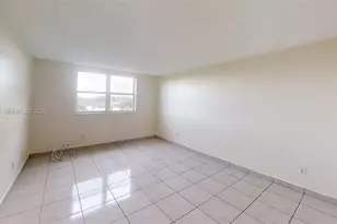 606 W 81st St, Hialeah, FL 33014 - Photo 5