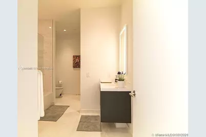 851 NE 1st Ave #510, Miami, FL 33132 - Photo 5