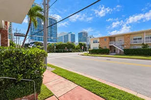 305 69th St, Miami Beach, FL 33141 - Photo 29