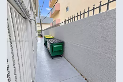 305 69th St #105, Miami Beach, FL 33141 - Photo 15