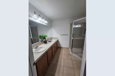 2779 S Evergreen Cir, Boynton Beach, FL 33426 - Photo 9