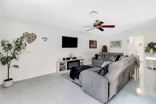 1993 NW 178th Way, Pembroke Pines, FL 33029 - Photo 15