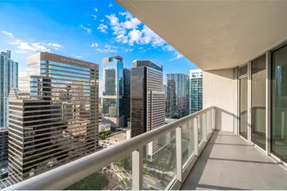 495 Brickell Ave #3207, Miami, FL 33131 - Photo 3
