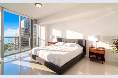 495 Brickell Ave #3207, Miami, FL 33131 - Photo 13