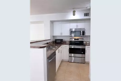 711 SW 111th Way #202, Pembroke Pines, FL 33025 - Photo 11