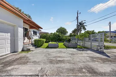 2611 SW 19th Ter, Miami, FL 33145 - Photo 5