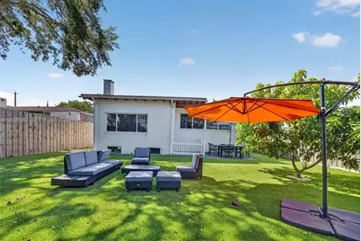 2611 SW 19th Ter, Miami, FL 33145 - Photo 11