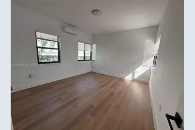 539 NE 82nd Ter #5, Miami, FL 33138 - Photo 5