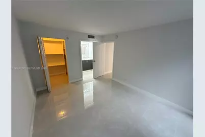 16919 N Bay Rd #215, Sunny Isles Beach, FL 33160 - Photo 25